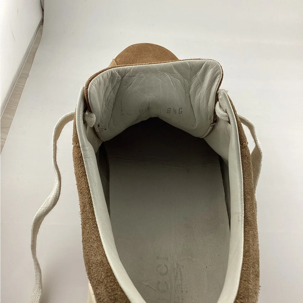 Gucci Men's Sneakers in Tan Suede with White Accents